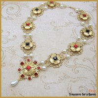 Historical Italian Renaissance Portrait Replica Eleonora di Garzia di Toledo Quatrefoil Pearl Ruby Red Crystal Gold Tudor Medieval Necklace