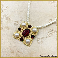 Tudor Replica Necklace, Elizabeth of York Medieval Historical Reproduction Pendant